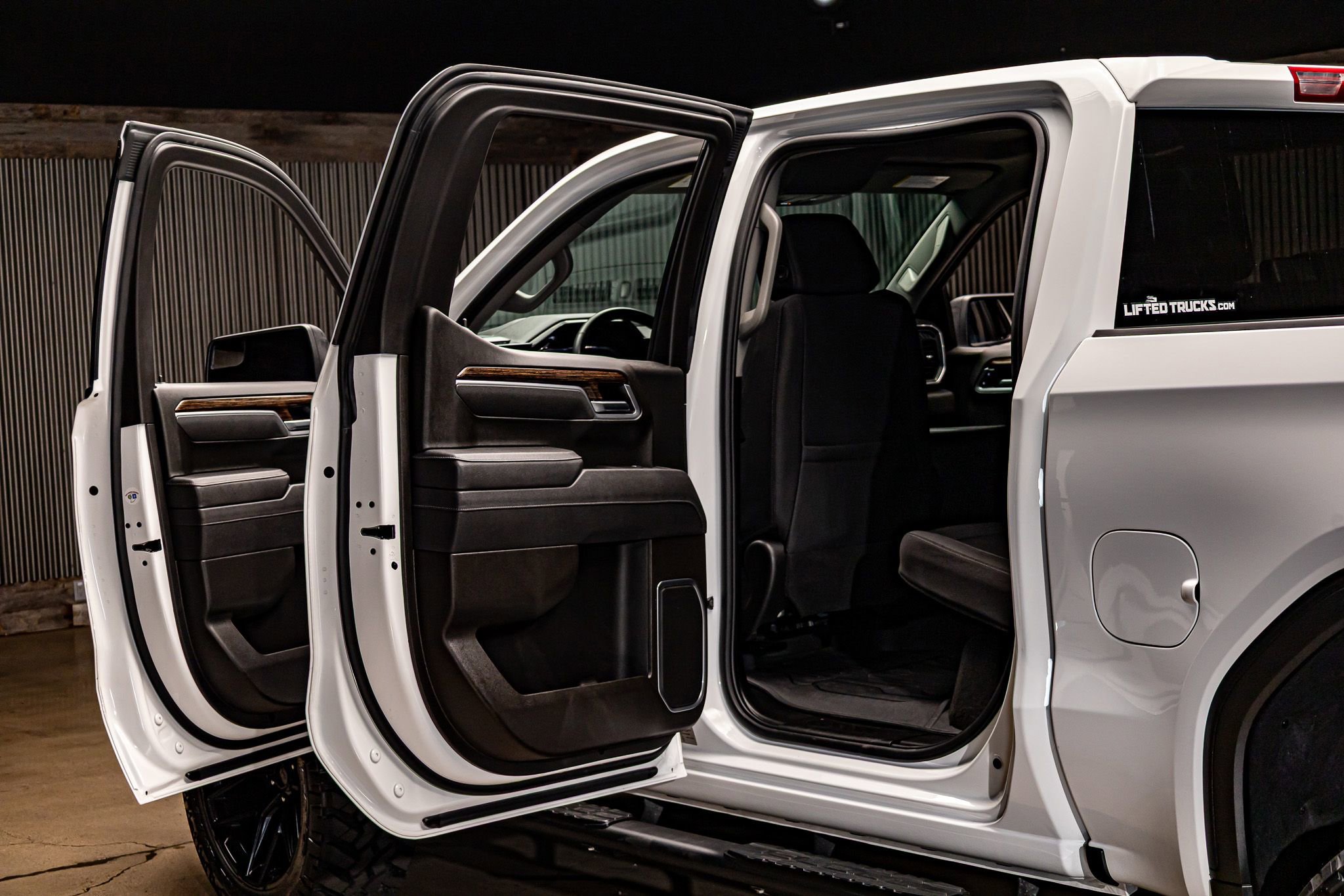 Used 2025 GMC Sierra 1500 Elevation image 29