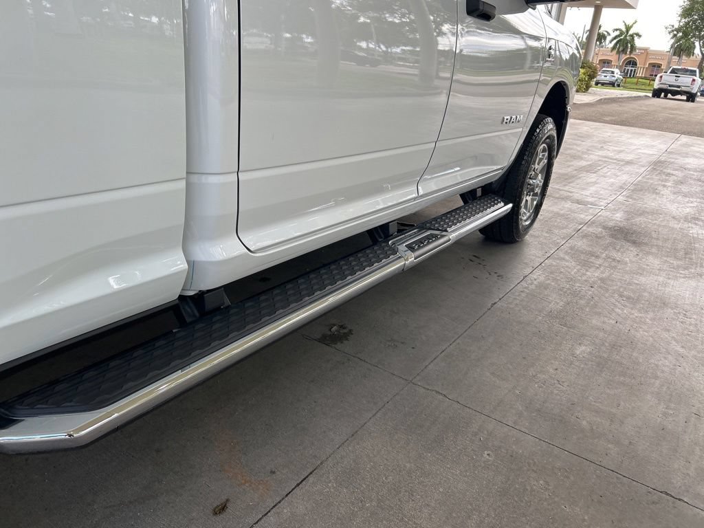 Used 2025 RAM 2500 Big Horn AWD/4WD image 27