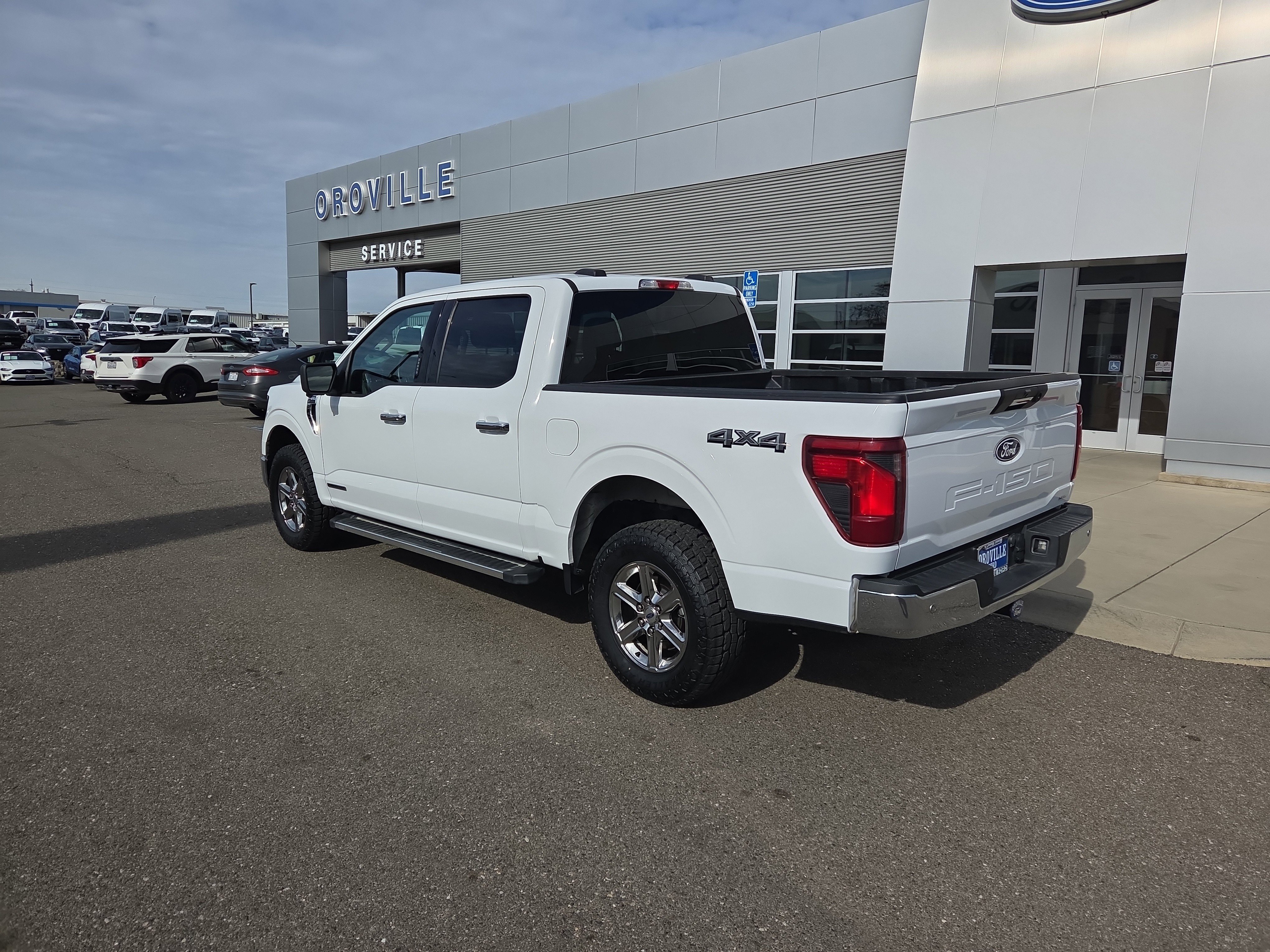 Used 2024 Ford F150 XLT w/ Mobile Office Package image 3