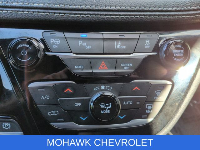 Used 2024 Chrysler Pacifica Limited FWD image 18