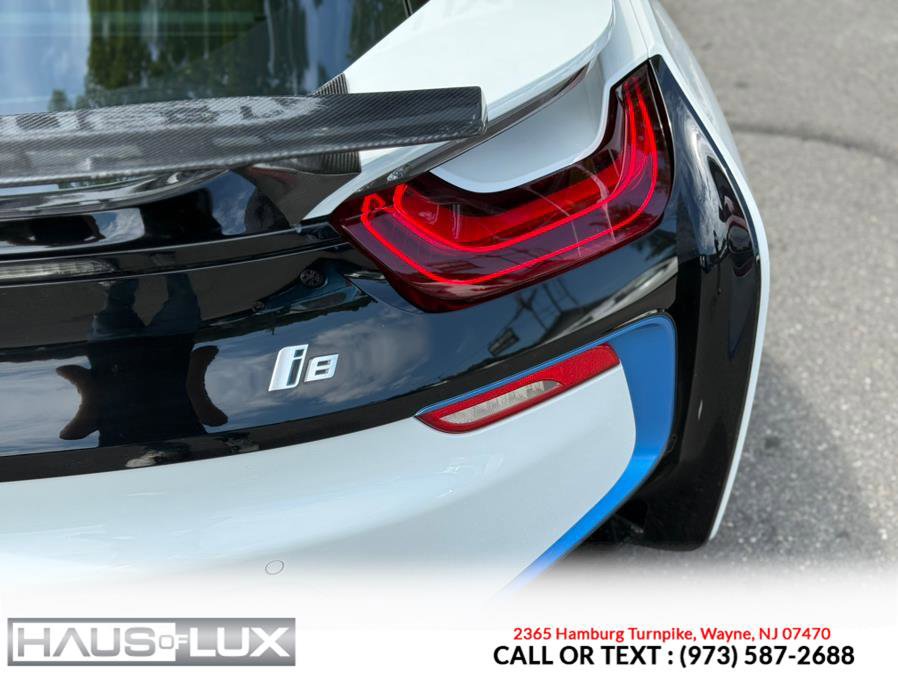 Used 2015 BMW i8 2dr Cpe image 26
