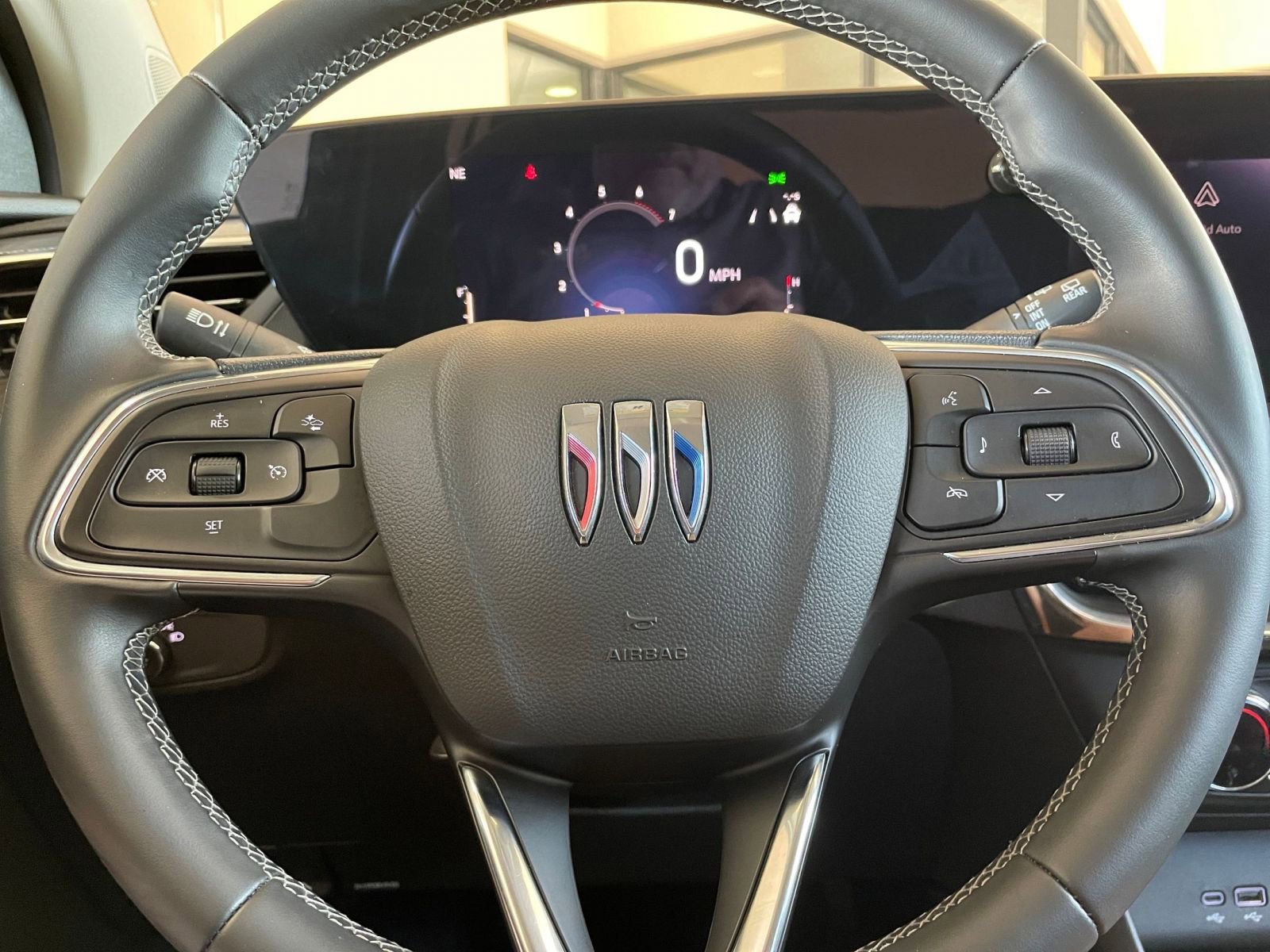 Used 2025 Buick Encore GX Preferred FWD image 39