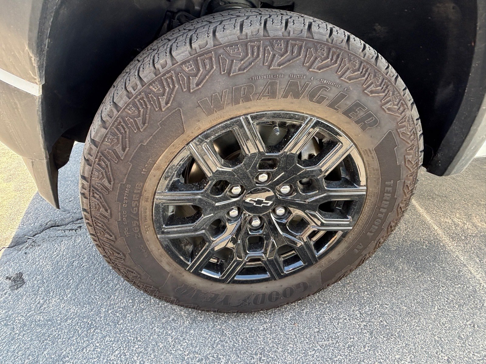 Used 2025 Chevrolet Colorado Trail Boss AWD/4WD image 6
