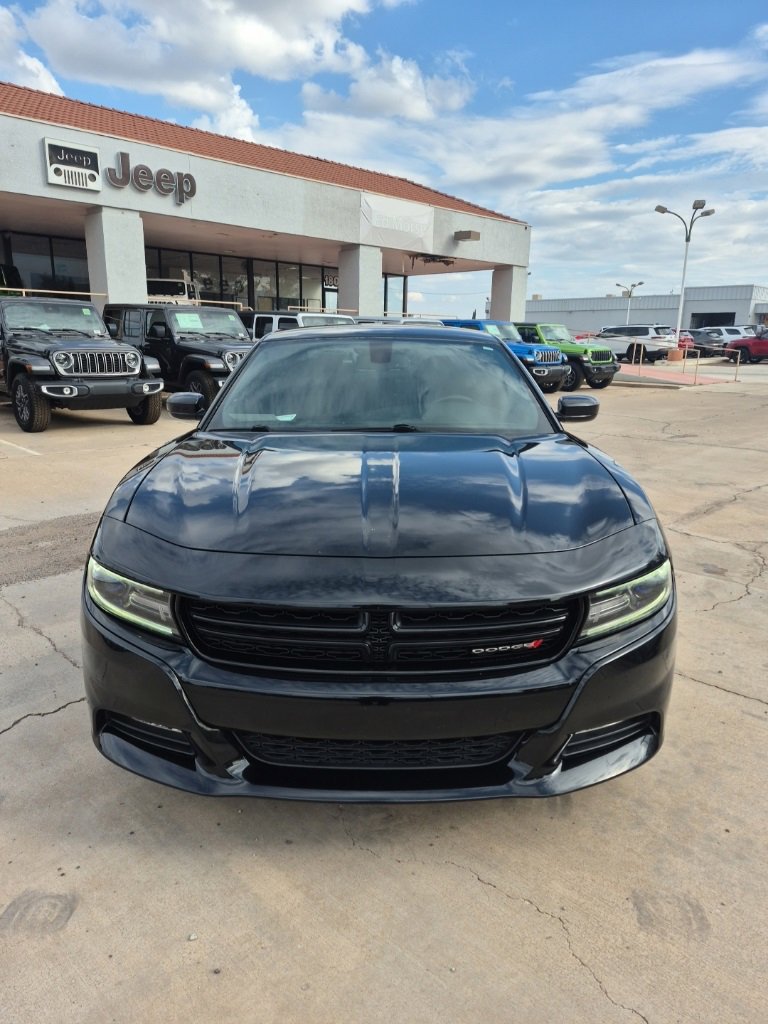 Certified 2018 Dodge Charger SXT Plus image 2
