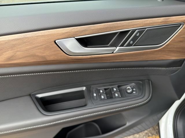 New 2026 Volkswagen Atlas SE FWD image 14