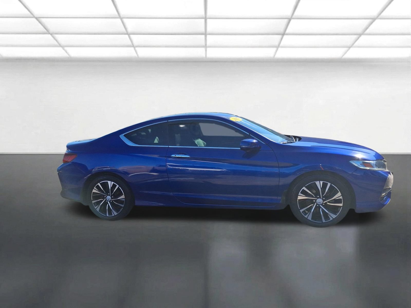 Used 2017 Honda Accord EX-L image 2