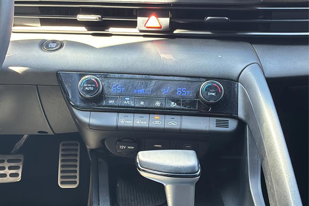 Certified 2025 Hyundai Elantra Sport image 20