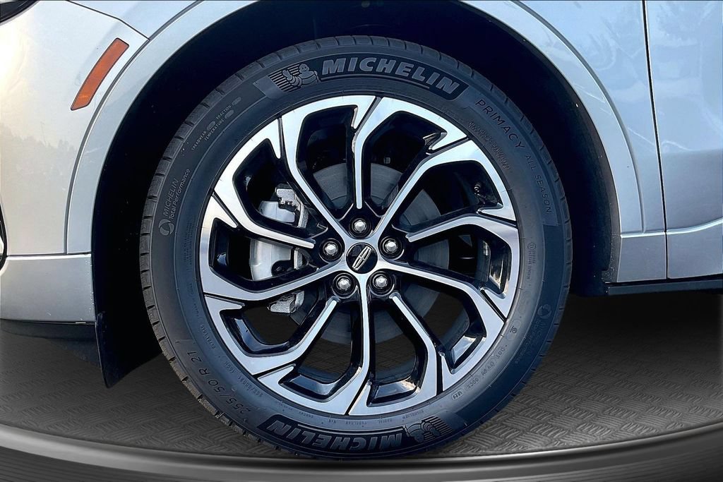 New 2026 Lincoln Nautilus Reserve AWD/4WD image 13