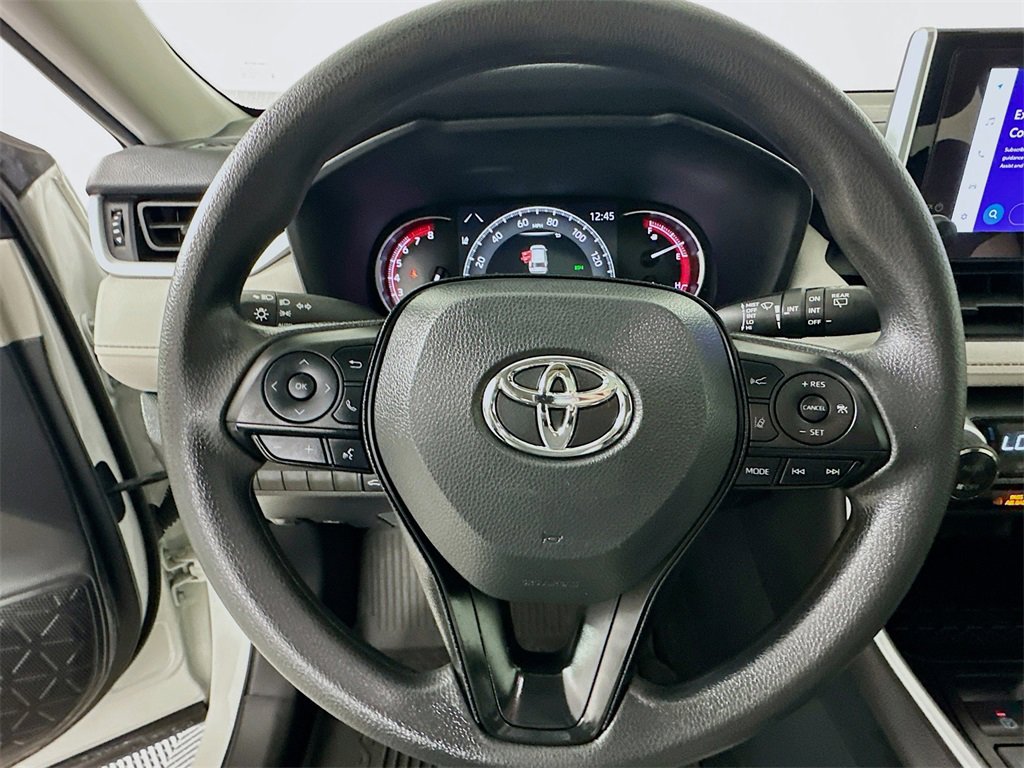 Used 2024 Toyota RAV4 XLE image 18