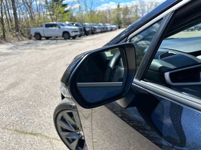 Used 2025 Toyota Corolla SE FWD image 14