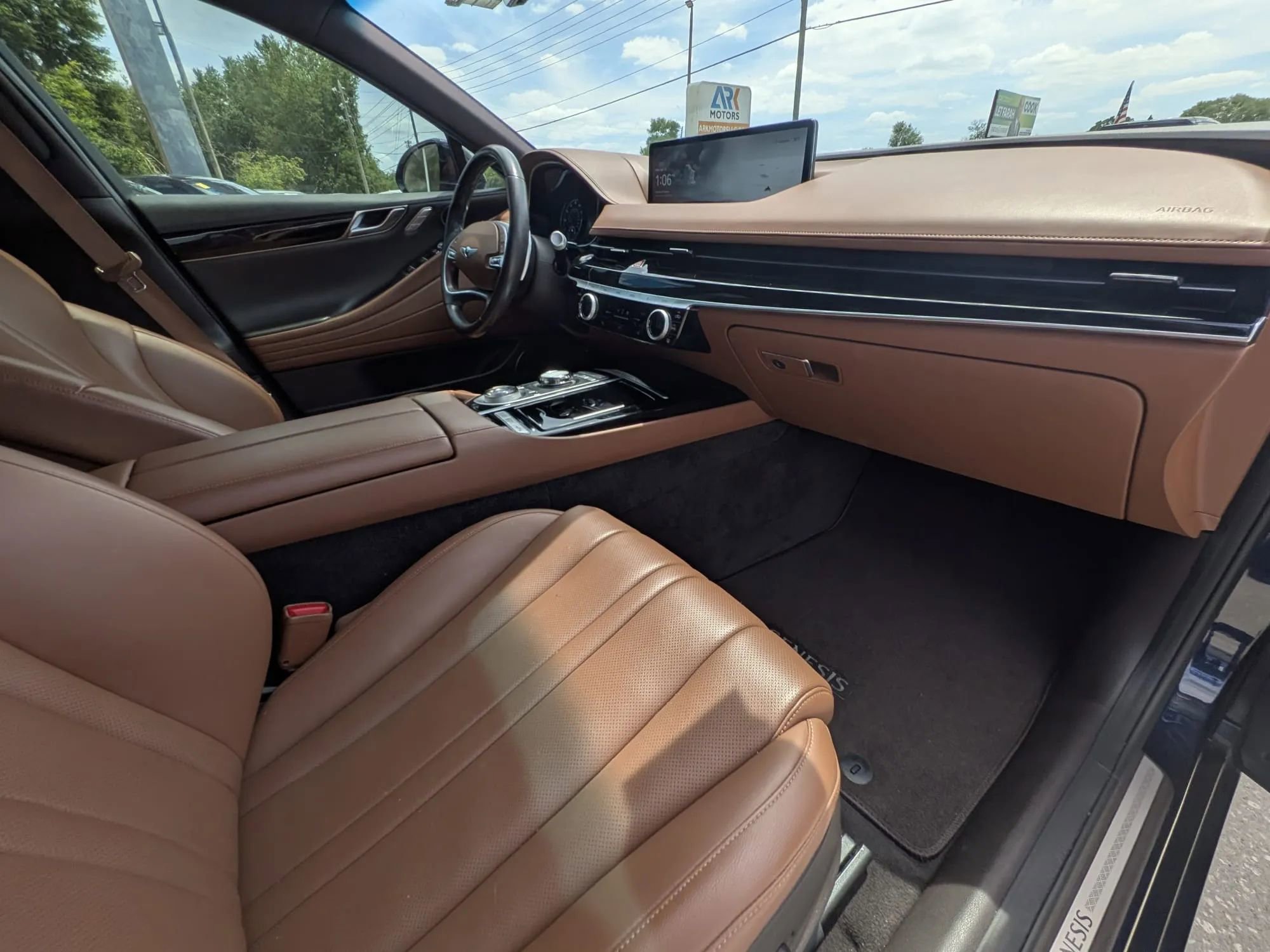 Used 2023 Genesis G80 2.5T RWD image 8