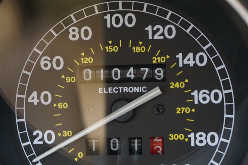 Used 1998 Ferrari F355 Spider RWD image 4