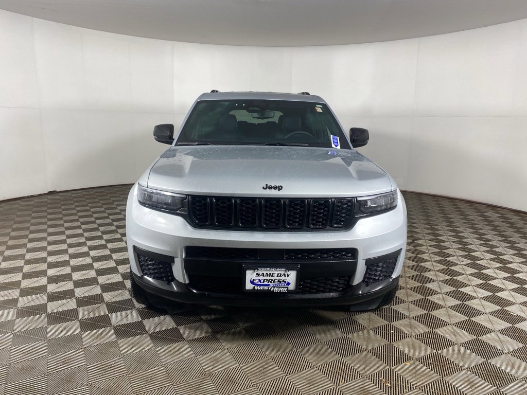 Used 2023 Jeep Grand Cherokee L Laredo image 5