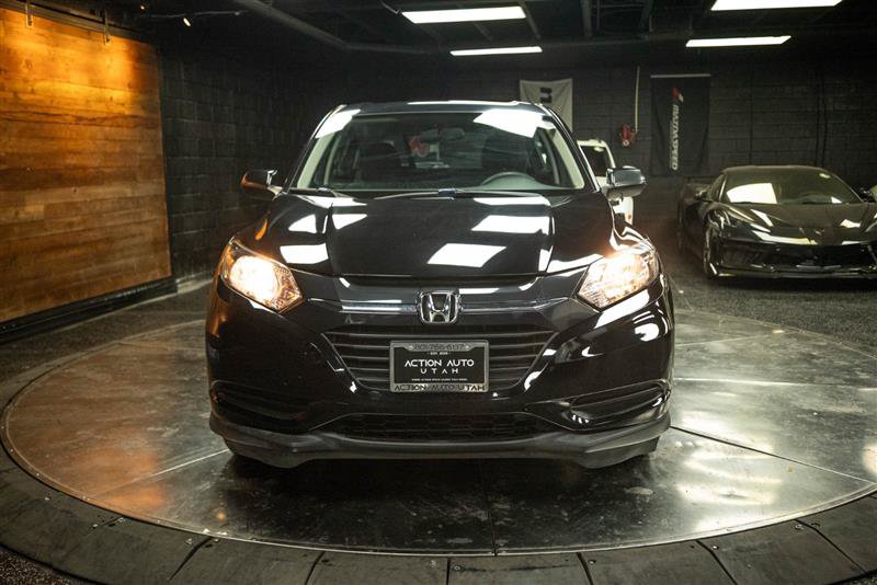 Used 2017 Honda HR-V LX image 4