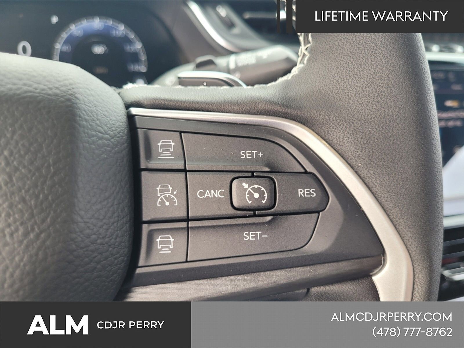 New 2025 Jeep Grand Cherokee Altitude image 23