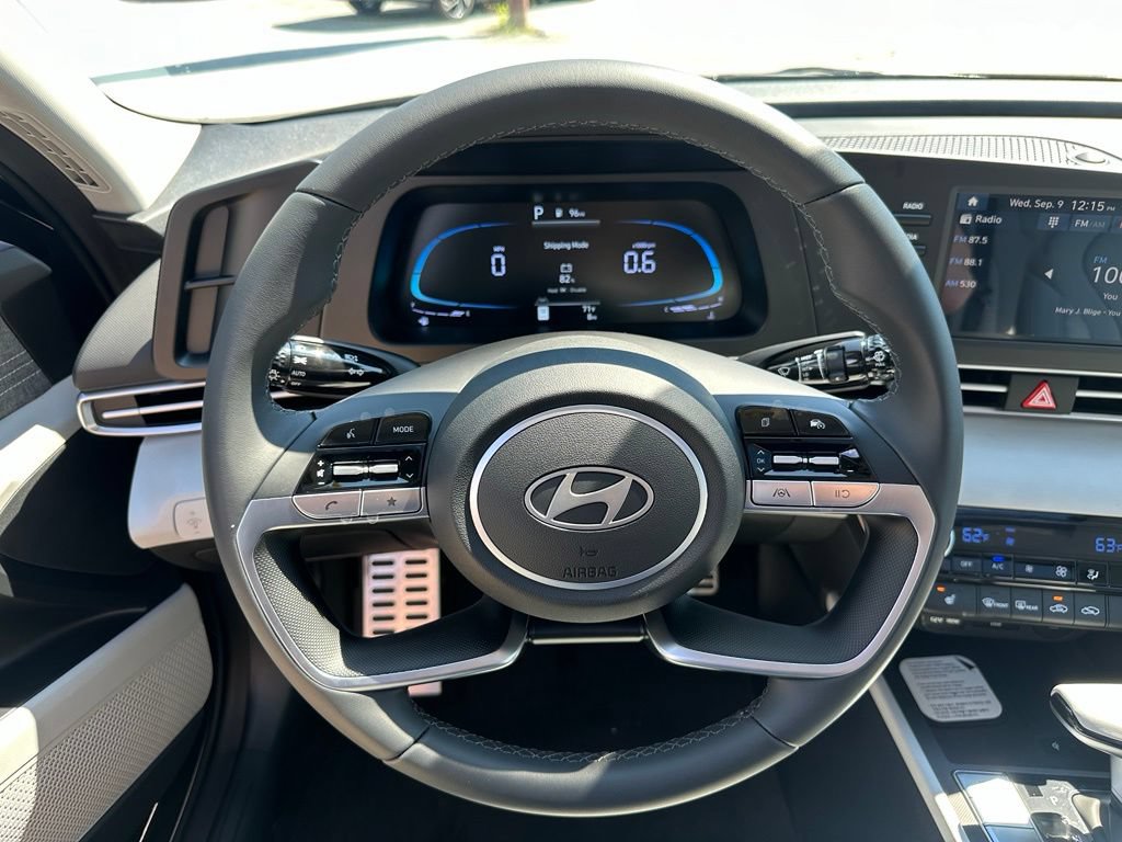 New 2026 Hyundai Elantra SEL Sport FWD image 16