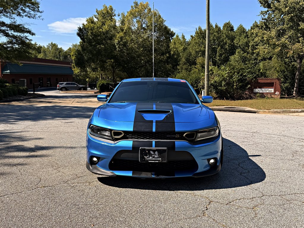 Used 2019 Dodge Charger Scat Pack w/ Technology Group RWD image 2