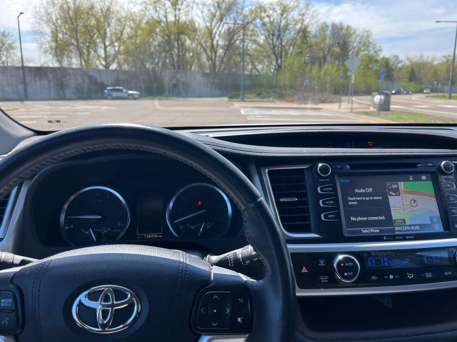 Used 2016 Toyota Highlander XLE AWD/4WD image 10