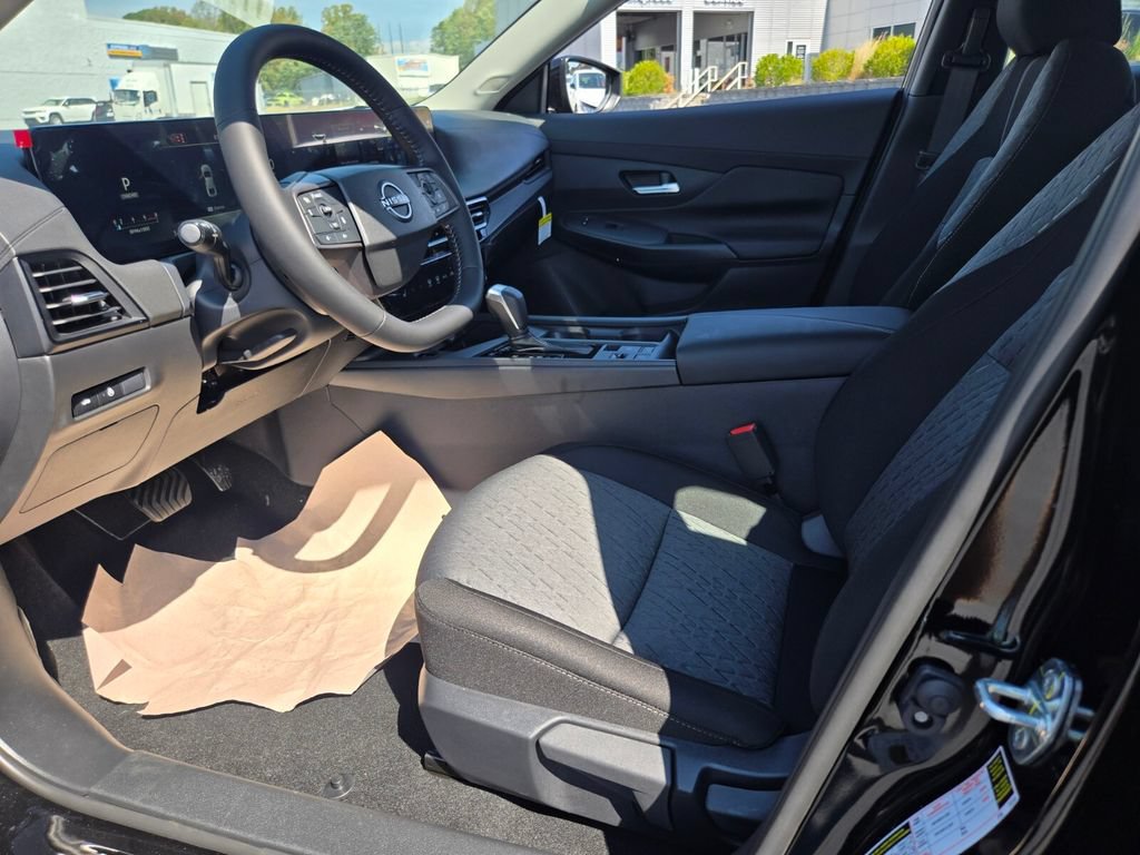 New 2027 Nissan Sentra SV w/ SV Convenience Package FWD image 4