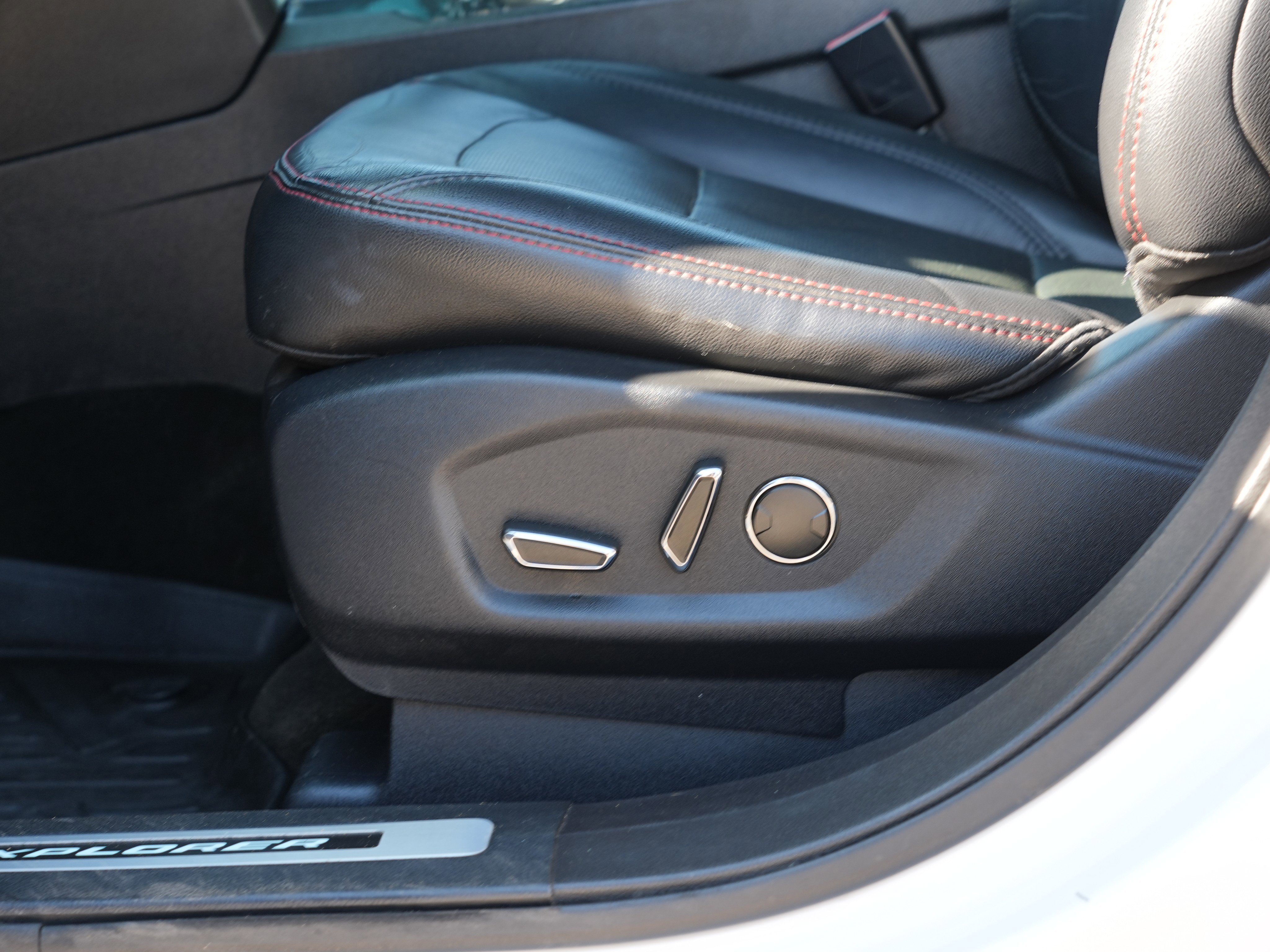 Used 2016 Ford Explorer Sport w/ Equipment Group 401A image 17