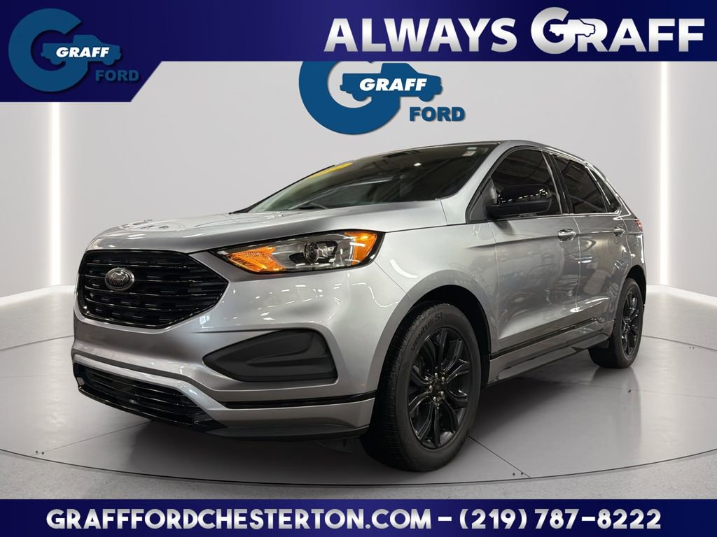Used 2022 Ford Edge SE w/ Black Appearance Package