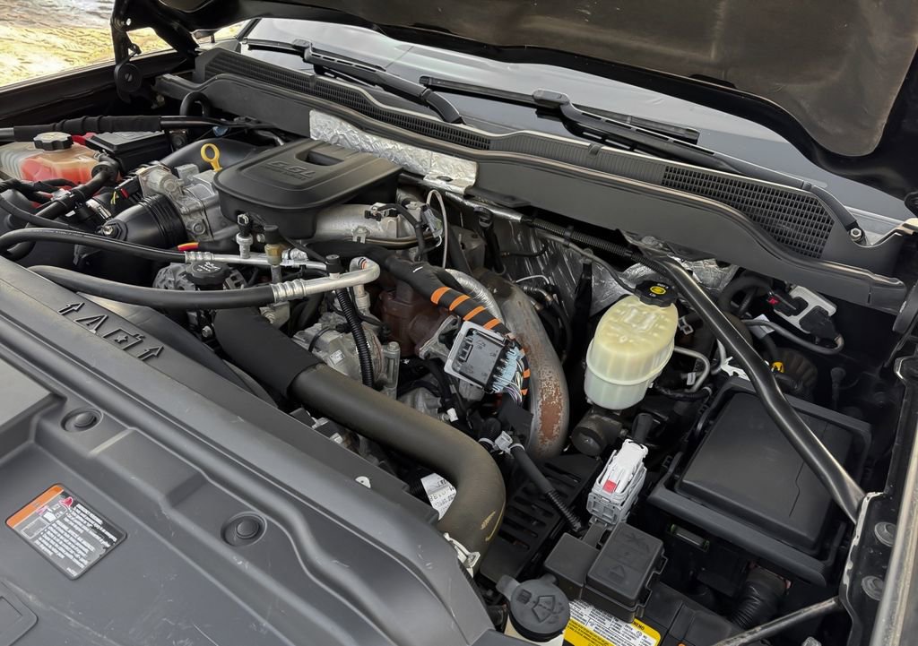 Used 2016 Chevrolet Silverado 2500 High Country w/ Duramax Plus Package image 33