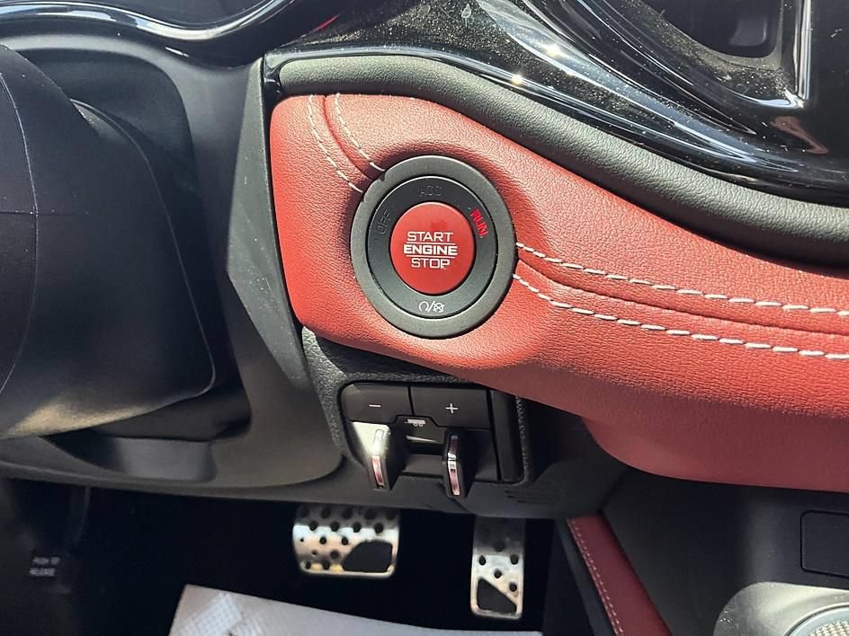 Used 2023 Dodge Durango SRT Hellcat AWD/4WD image 18