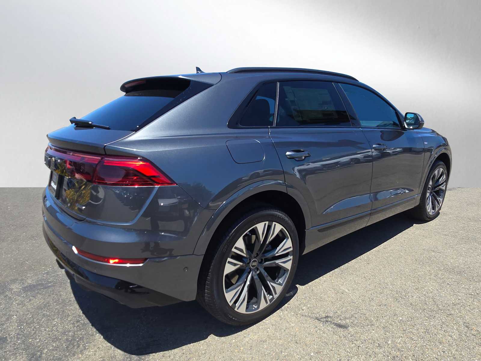 New 2025 Audi Q8 Premium Plus image 3