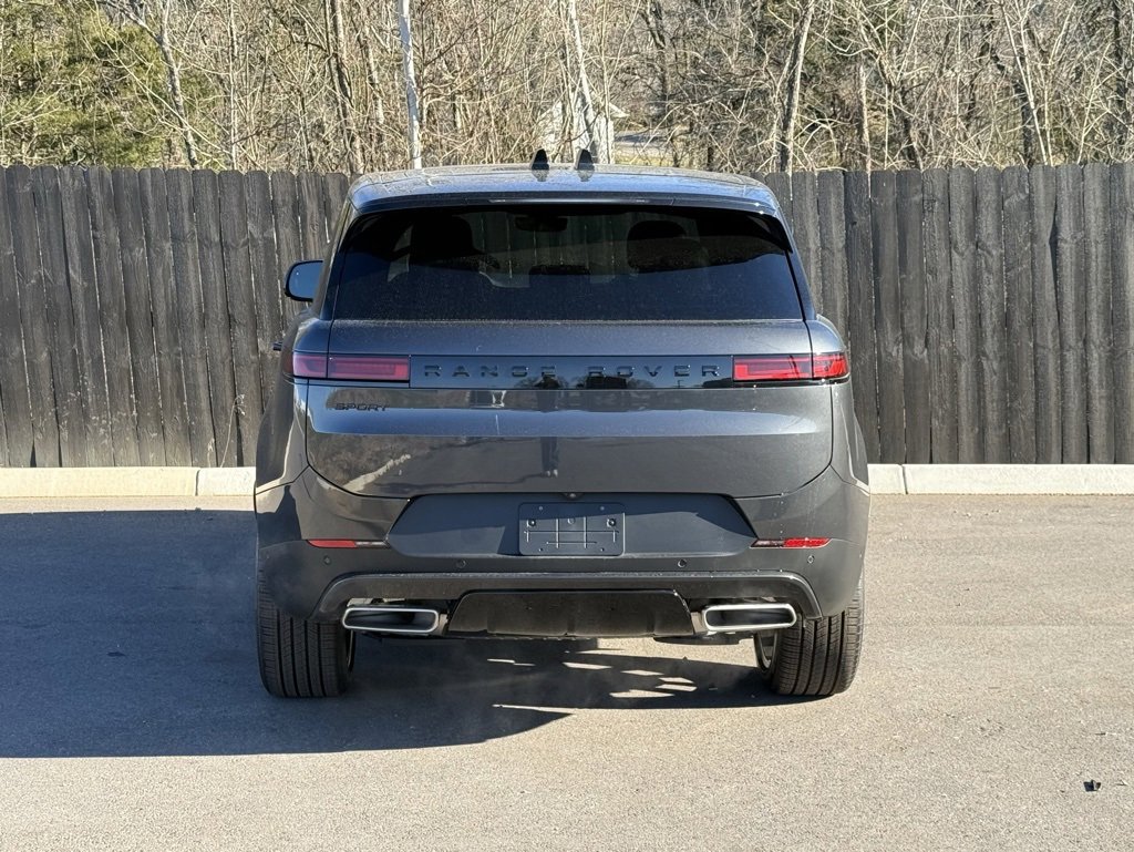 New 2025 Land Rover Range Rover Sport SE image 4