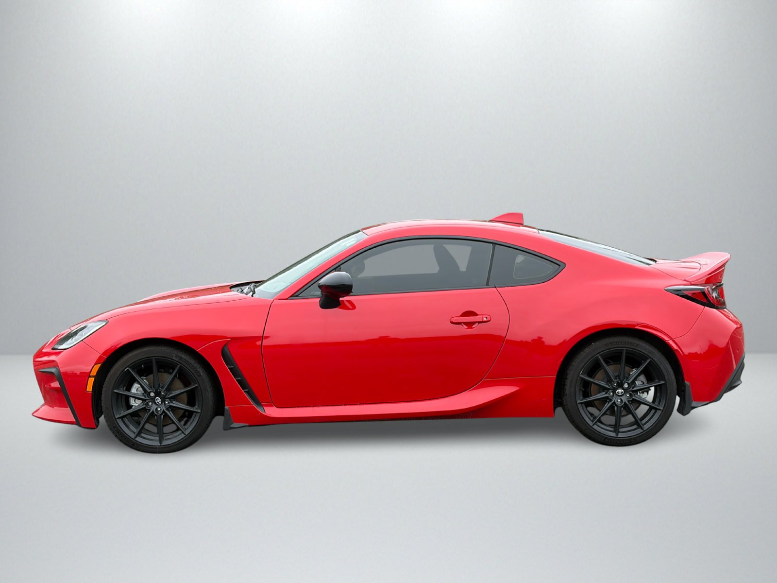 Used 2025 Toyota GR86 Premium RWD image 2