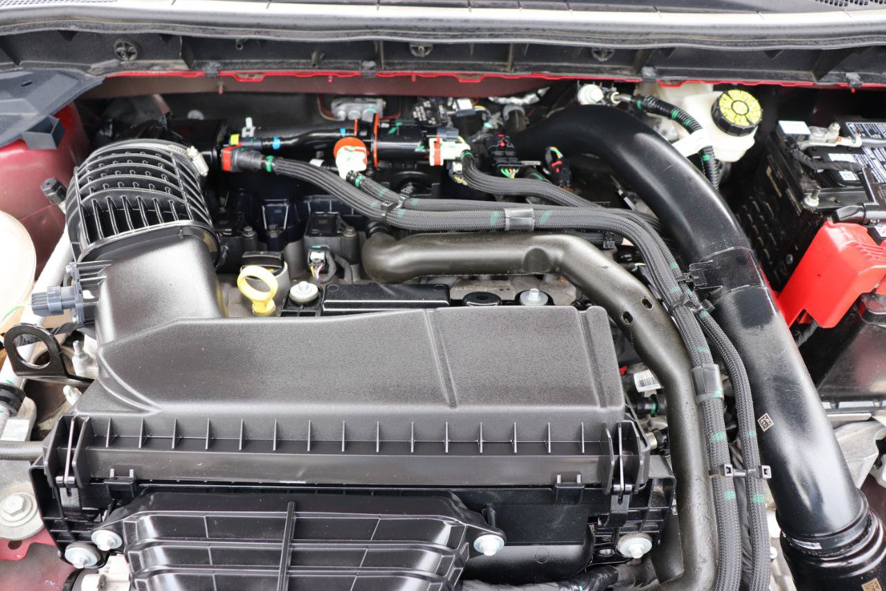 Used 2025 Ford Escape ST-Line Select AWD/4WD image 47