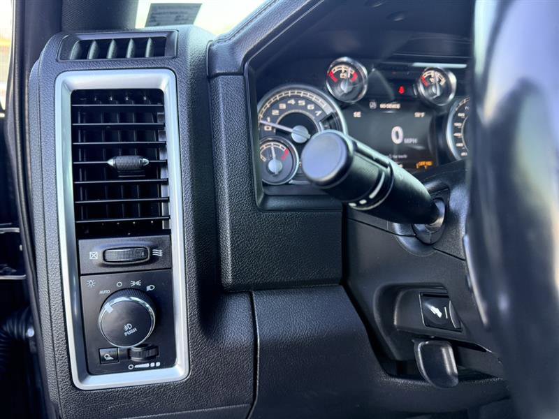 Used 2017 RAM 1500 Limited image 38