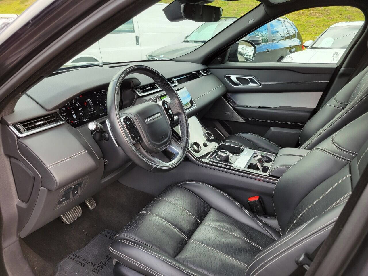 Used 2020 Land Rover Range Rover Velar R-Dynamic HSE image 17