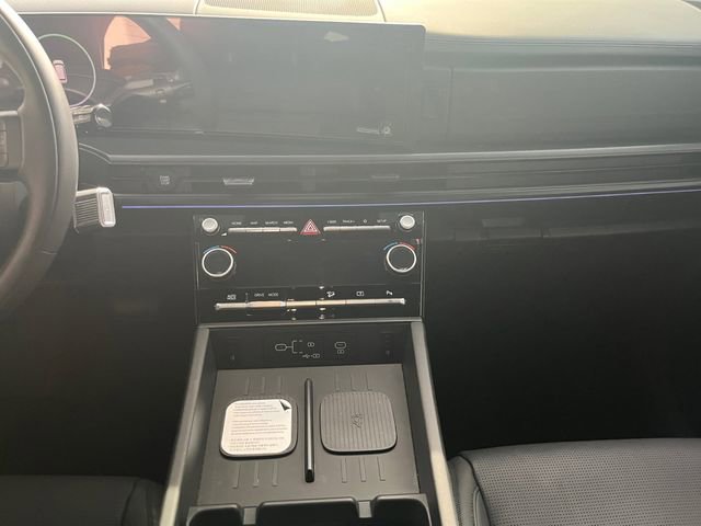 Used 2026 Hyundai Santa Fe Calligraphy image 11