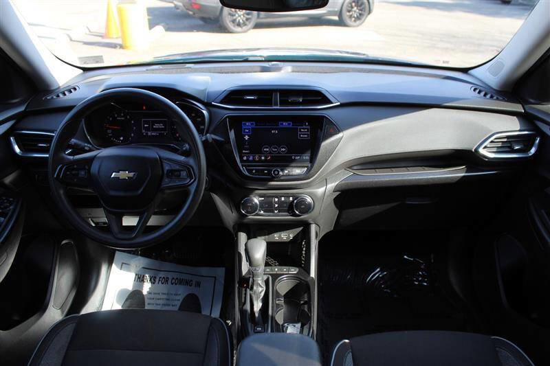 Used 2021 Chevrolet TrailBlazer LT w/ Convenience Package AWD/4WD image 14