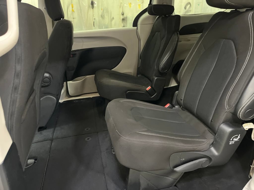 Used 2023 Chrysler Voyager LX FWD image 22