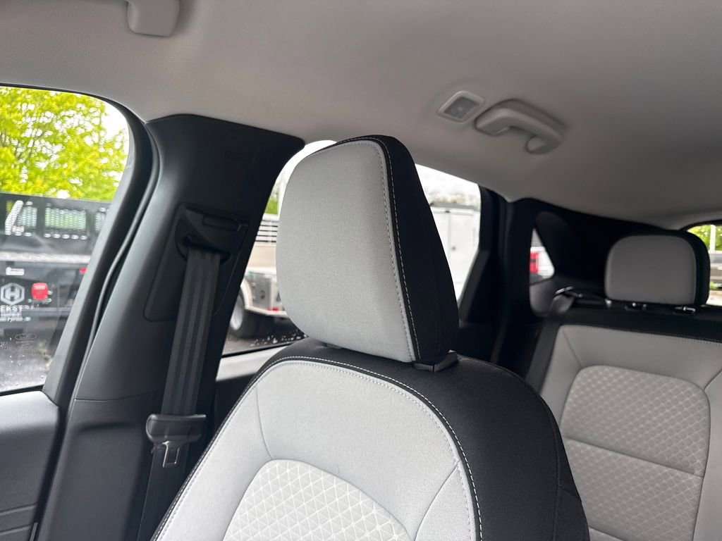 Used 2025 Ford Escape Active FWD image 37
