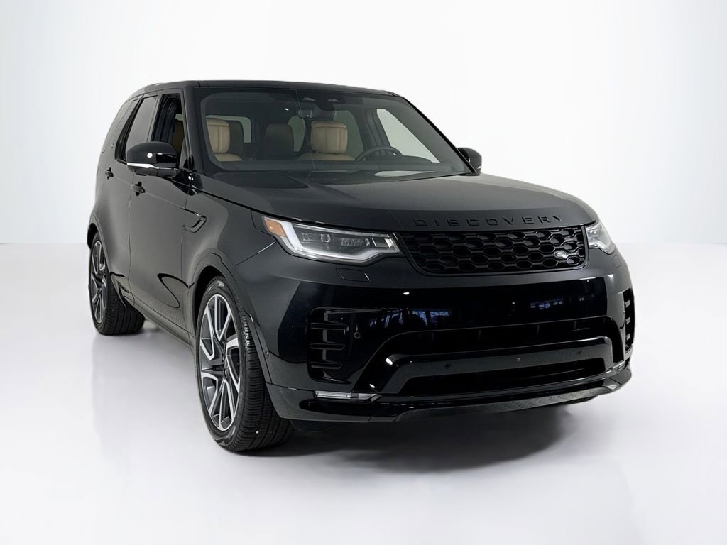 Used 2025 Land Rover Discovery Dynamic SE AWD/4WD image 7