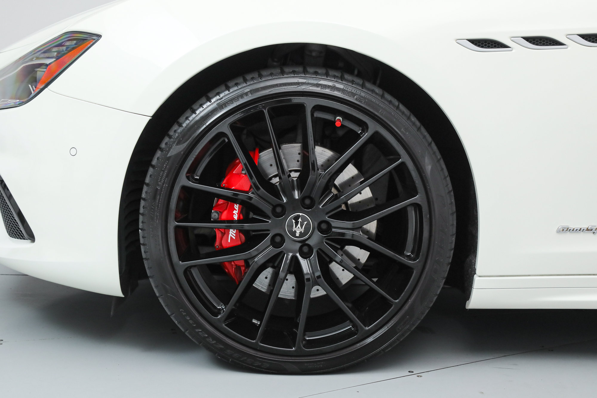 Used 2021 Maserati Ghibli S GranSport RWD image 18