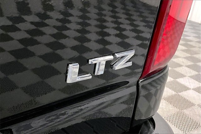 Used 2022 Chevrolet Silverado 2500 LTZ w/ Carhartt Edition image 8