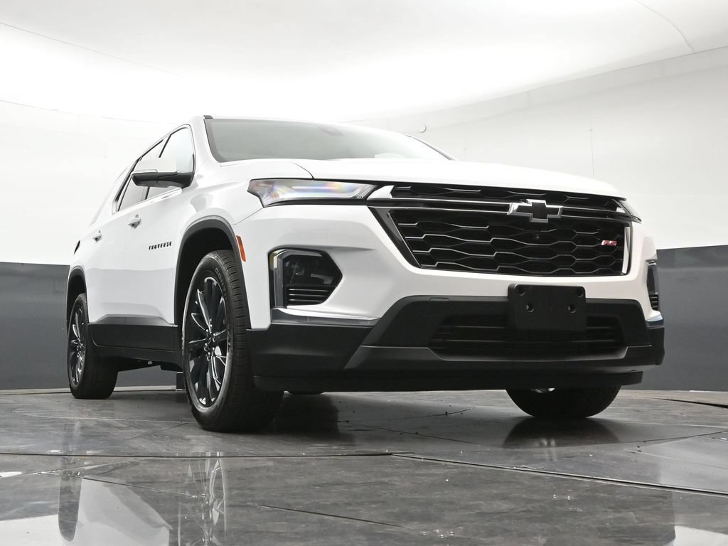 Certified 2023 Chevrolet Traverse RS w/ LPO, Floor Liner Package AWD/4WD image 30