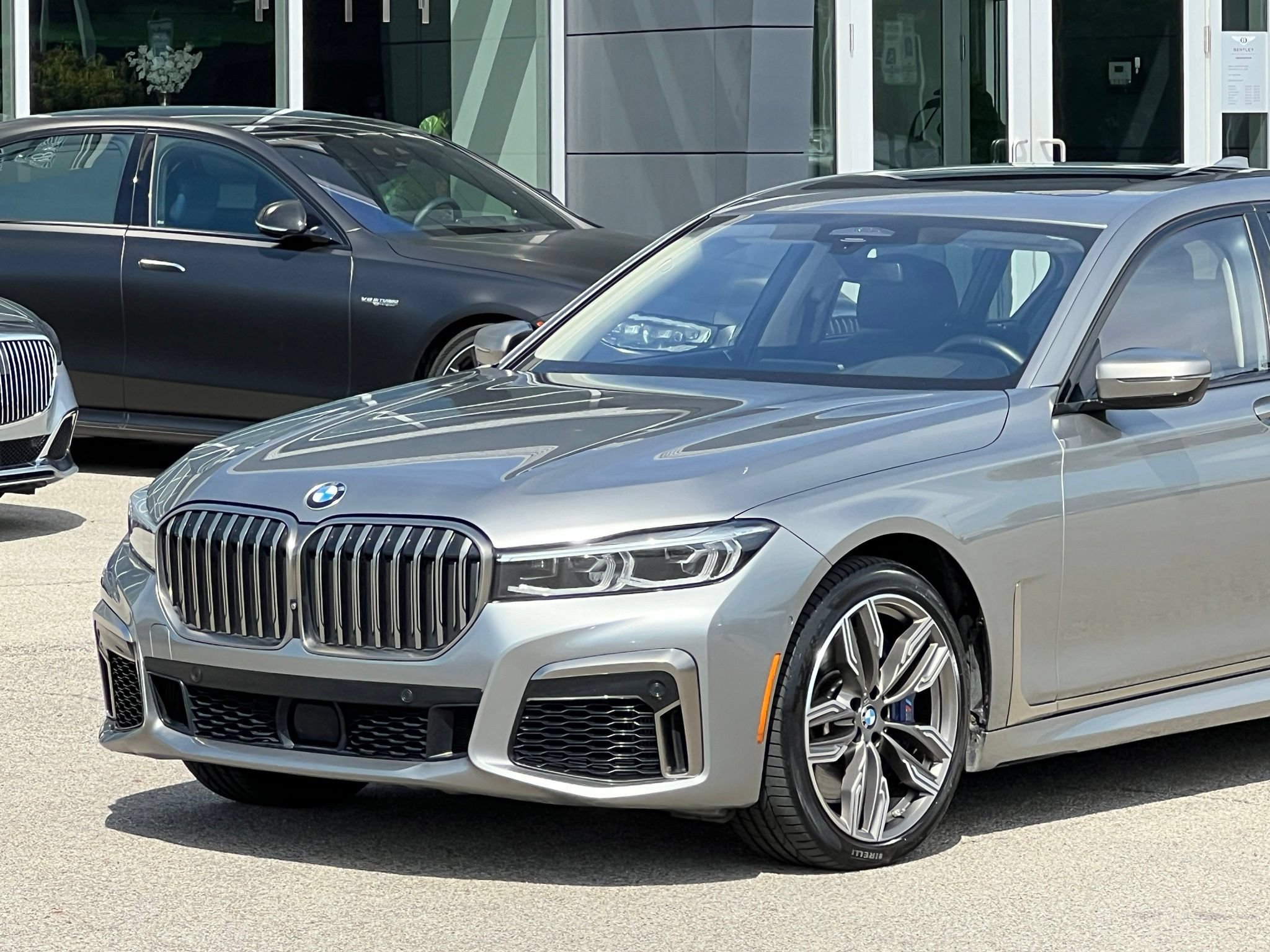 Used 2021 BMW M760i xDrive AWD/4WD image 15