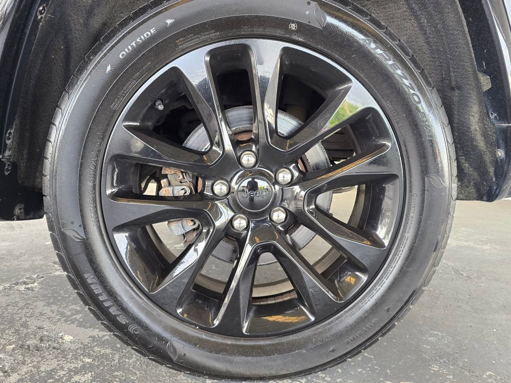 Used 2021 Jeep Grand Cherokee Laredo X RWD image 27