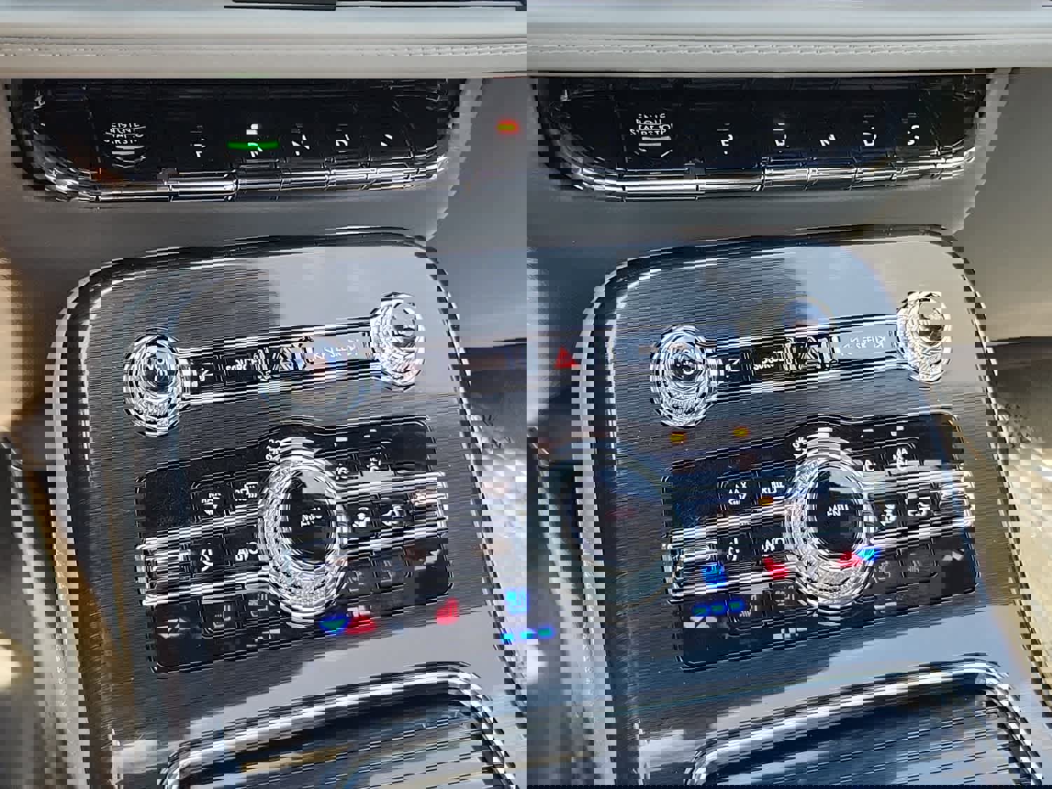 Used 2022 Lincoln Nautilus Reserve w/ Equipment Group 201A AWD/4WD image 15