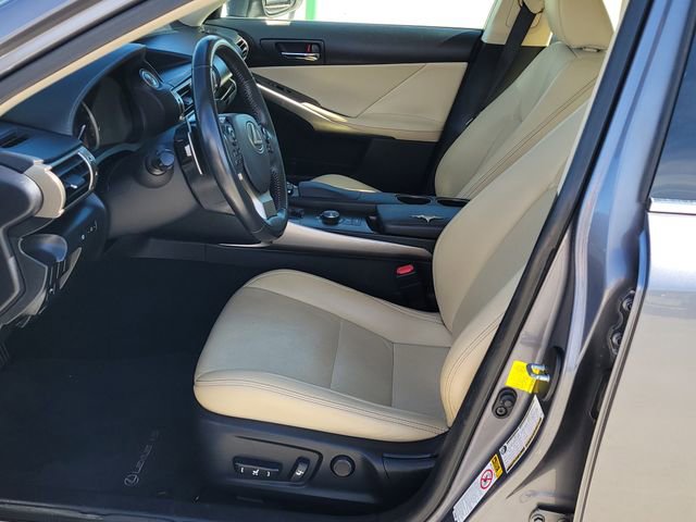Used 2015 Lexus IS 250 w/ Navigation System Package RWD image 6