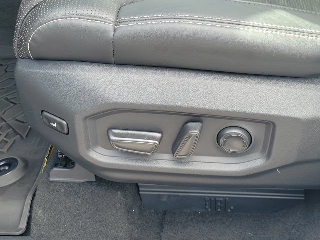 Used 2023 Toyota Tundra Capstone AWD/4WD image 18