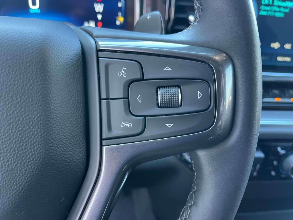Certified 2023 Chevrolet Silverado 1500 High Country w/ Technology Package image 32