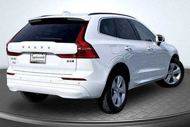 Used 2022 Volvo XC60 B5 Momentum AWD/4WD image 6