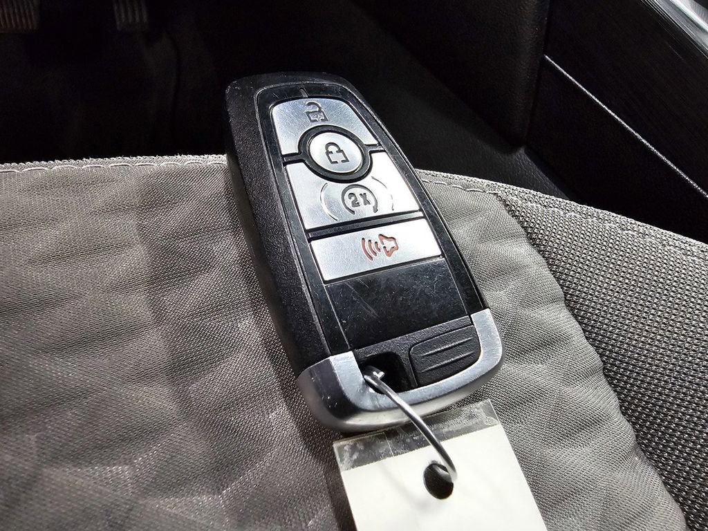 Used 2022 Ford Escape SE FWD image 33