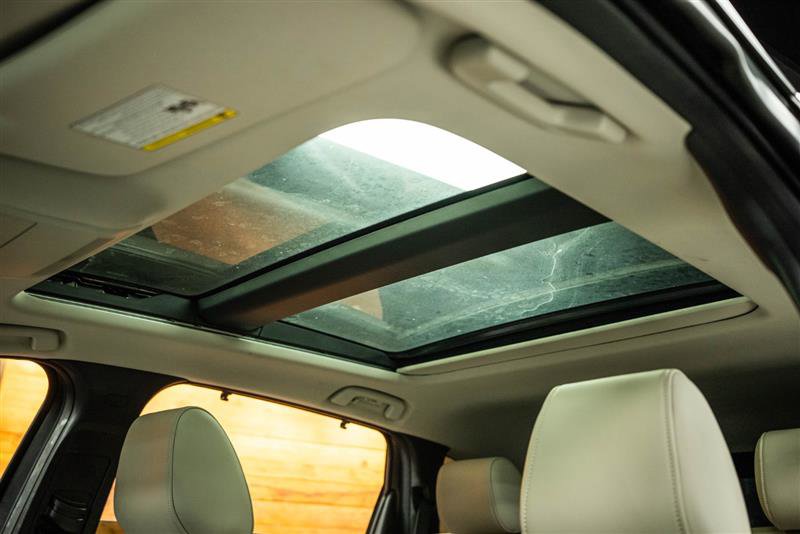 Used 2024 MAZDA CX-90 Plug-In Hybrid w/ Premium Pkg image 26